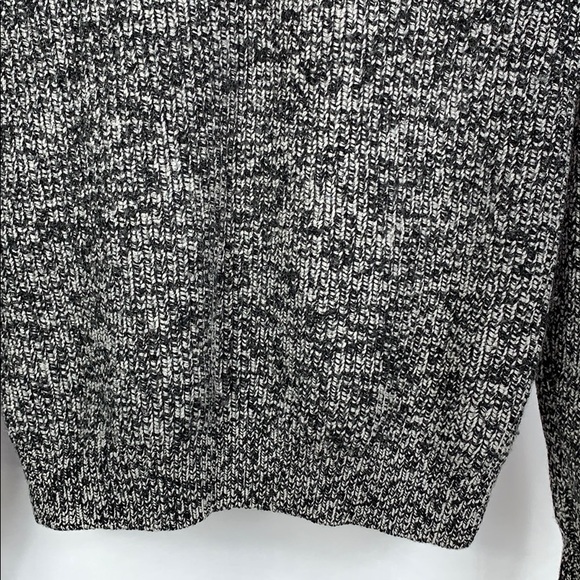 Theory Turtle Neck Cropped Thick Knit Sweater SZ L - Picture 8 of 9